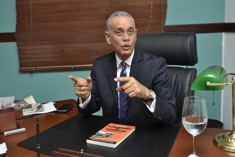 Manolo Pichardo: "gobierno ha perdido el control migratorio del país"