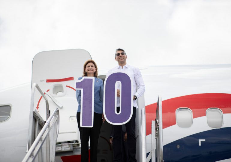 Vicepresidenta Raquel Peña encabeza recepción de la décima aeronave de Arajet