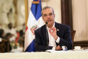Abinader promulga ley que crea los distritos judiciales de Santo Domingo Este, Norte y Oeste