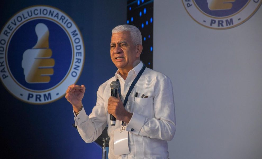 Ricardo de los Santos afirma desafío Poder Legislativo es administrar con humildad amplio respaldo popular