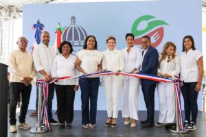 Vicepresidenta Raquel Peña entrega obras en la región Sur