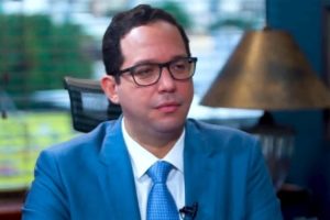 Sigmund Freund es el nuevo Ministro de Administración Pública