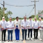 Presidente Abinader inaugura carretera, un puente y deja iniciados trabajos del centro correccional preventivo en La Altagracia