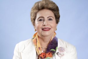 Denuncias de favoritismo en elecciones de junta de Vecino del Rosal provocan desvinculación de de doña Ángelita Tejada