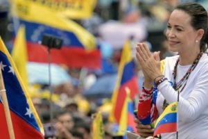 María Corina agradece a Luis Abinader por defender la democracia venezolana