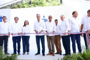 Presidente Abinader inaugura carretera Juan Veras-Las Yayitas