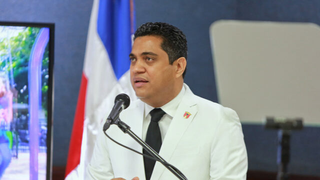 Presidente Abinader designa al alcalde de La Vega como nuevo ministro de Deportes