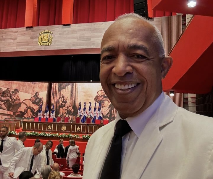 Exdiputado Bertico Santana Agradece a la Circunscripción #2 de Santo Domingo Este en su Último Día como su Representante