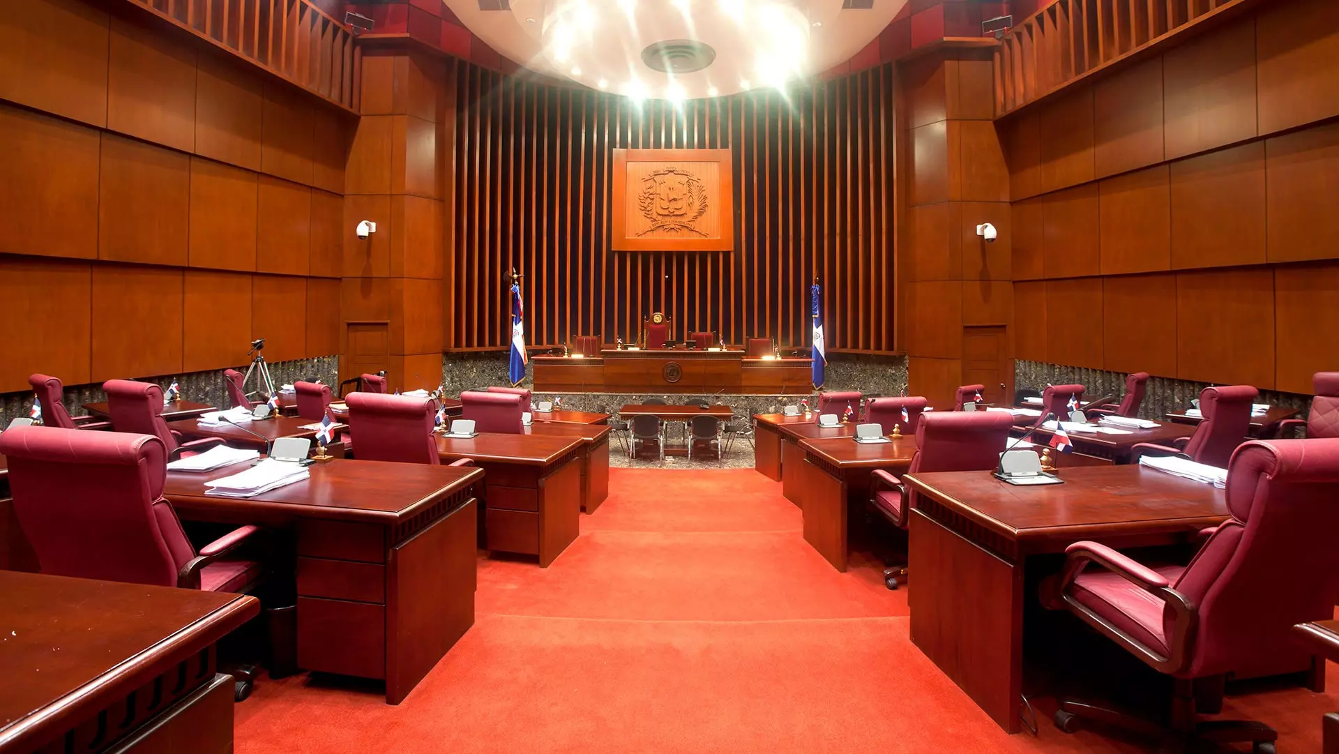 Estructura del Senado: 29 legisladores PRM, 3 de FP, 18 nuevos y 14 reelectos
