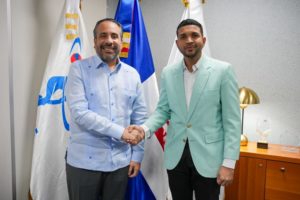 Juventud y el INEFI firman acuerdo; contribuirán a la educación a través del deporte