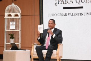 Julio César Valentín pone en circulación nuevo libro ‘Elecciones separadas, ¿para qué?’