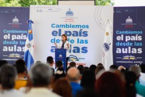 Raquel Peña: la mayoría de los docentes en el país son profesionales comprometidos