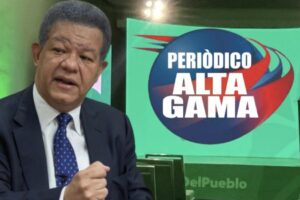 "Director del periódico Alta Gama, José Amador, afirma: 'Reinicio de La Voz del Pueblo de Leonel es una estrategia desgastada de un liderazgo que se resiste a morir.'"