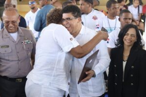 Cercanía y Acción: 'El Alcalde en el Barrio' Todo un éxito en Santo Domingo Este