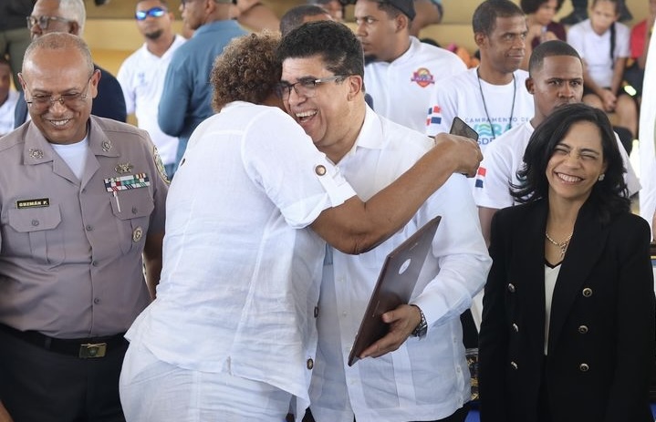 Cercanía y Acción: 'El Alcalde en el Barrio' Todo un éxito en Santo Domingo Este