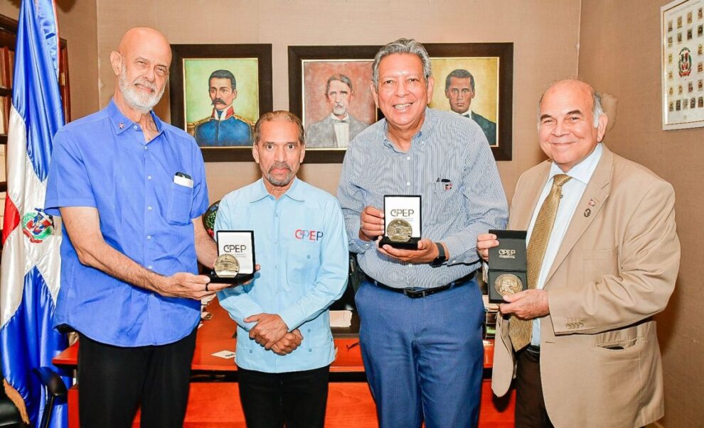 Efemérides Patrias y Fundación Lasallistas piden unidad por dominicanidad