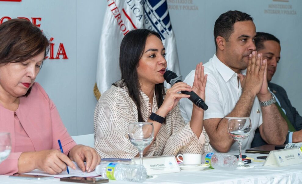 Faride Raful insta a las gobernadoras a sumarse a trabajar por la paz y la seguridad ciudadana