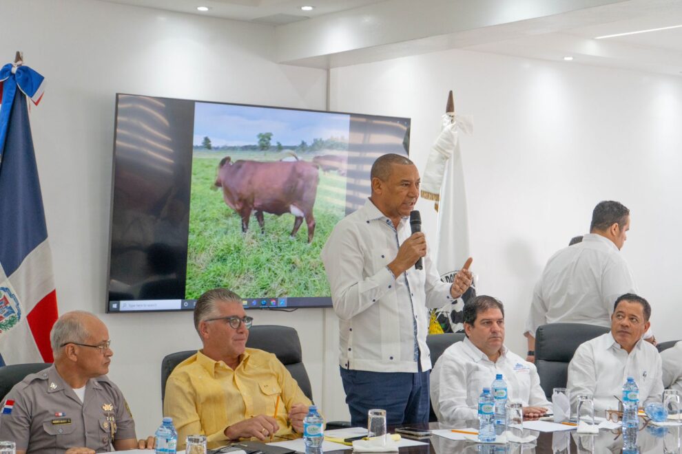 Senador Santiago Zorrilla propone hacer efectivas sanciones a cuatreros y crear una Ley Nacional de Estampa que proteja de daños físicos a los animales