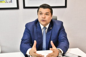Tobías Crespo: “La oposición está unida, lo que está dividido es el PRM”