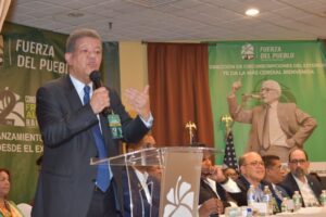 Leonel asegura que Abinader inició mal su segundo mandato