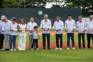 Presidente Abinader entrega de remozado Estadio José Briceño de Puerto Plata