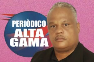 José Amador reafirma el compromiso del 'Periódico Alta Gama' en la difusión de mensajes para la prevención del cáncer de mama.