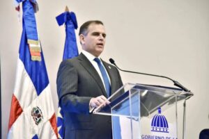 Eliminación del anticipo y aumento salarial, entre las principales medidas en favor de la población