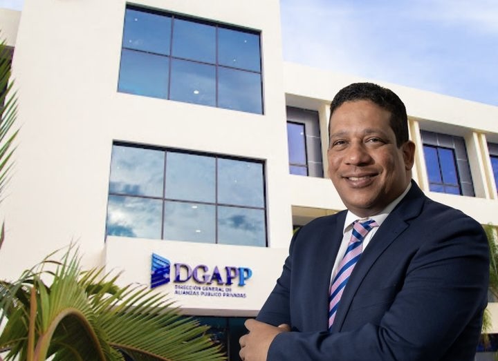 Designan a Carlos Pimentel Director Ejecutivo de la Dirección General de Alianzas Público-Privadas