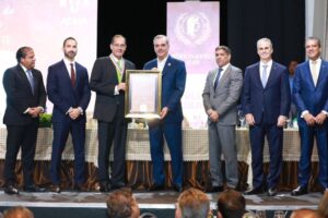 Reconocen a Abinader por promover políticas públicas orientadas a modernización y sostenibilidad del sector agropecuario