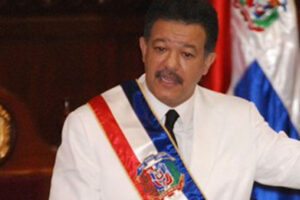 Leonel sometió reforma fiscal apenas un mes de llegar al poder en 2004 y hoy se opone a Ley de Modernización Fiscal