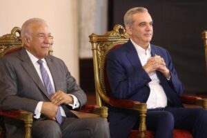 Gobierno anuncia plan de construcción y remozamiento de 49 espacios deportivos en el GSD