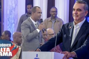 Presidente Abinader confirma continuidad de su política económica tras descartar reforma fiscal