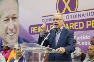 Danilo Medina destaca el triunfo de la Corriente Magisterial Eugenio María de Hostos  y llama a aprender de su éxito en la ADP