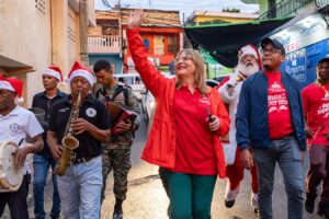La Ruta de la Esperanza comienza alegrar la navidad a familias de todo el país