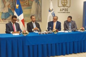 UNAPEC realiza panel sobre el apagón analógico y la transición a la Televisión Terrestre Digital
