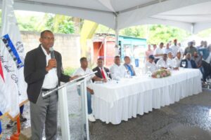 UTECT inicia trabajos de titulación de solares y casas en La Cuaba, Provincia Santo Domingo