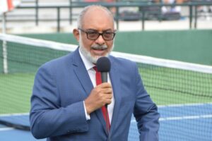 Presidente SDD critica que los poderes del Estado se preocupen tanto por los que delinquen y no por quienes se portan bien