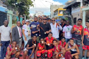 VIDEO: Roberto Rojas y líderes comunitarios organizan con gran éxito el evento deportivo y cultural "Capotillo 2024"