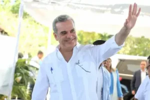 Aprobación de Luis Abinader alcanza el 68%, según Latinobarómetro 2024