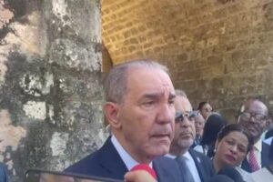 Ministro del Mescyt llama a la ADP al diálogo para llegar al consenso sobre evaluación de desempeño