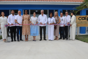 Presidente Abinader inaugura escuela y estancia infantil en La Altagracia