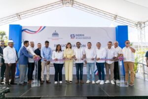 “Hoy, la provincia Monseñor Nouel es testigo del compromiso del gobierno”, afirma Raquel Peña en entrega de obras para esa provincia