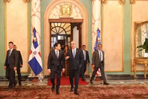 Presidente Abinader y secretario de Estado Norteamericano, Marco Rubio encabezan reunión de trabajo con delegaciones