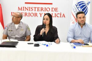 Faride Raful promete fortalecer seguridad ciudadana y mejorar el tránsito en SD