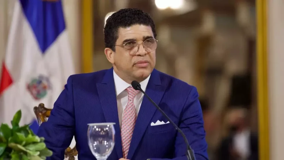 “Profunda tristeza y luto en Santo Domingo Este”: Dío Astacio expresa su pesar ante la trágica pérdida de una familia