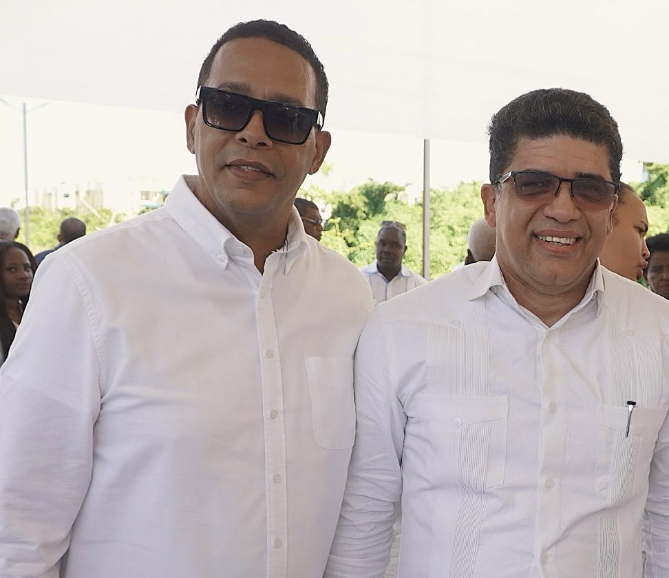 Evinson Lebrón felicita al alcalde Dío Astacio tras su rendición de cuentas por su primer año de gestión: “Santo Domingo Este se levantó bajo tu visión”