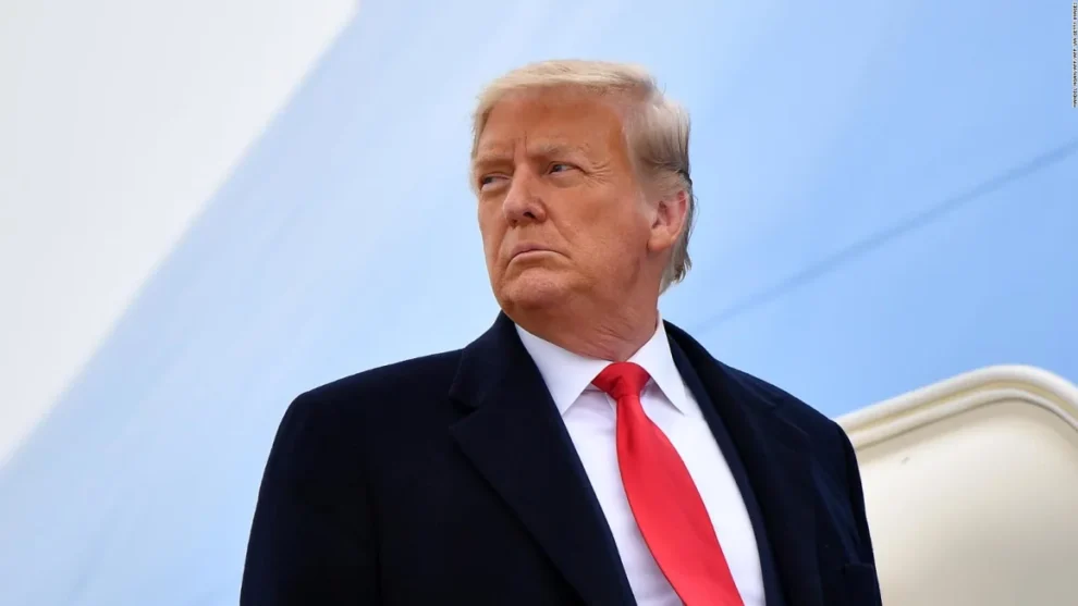 Trump impone arancel del 10% a productos de la República Dominicana
