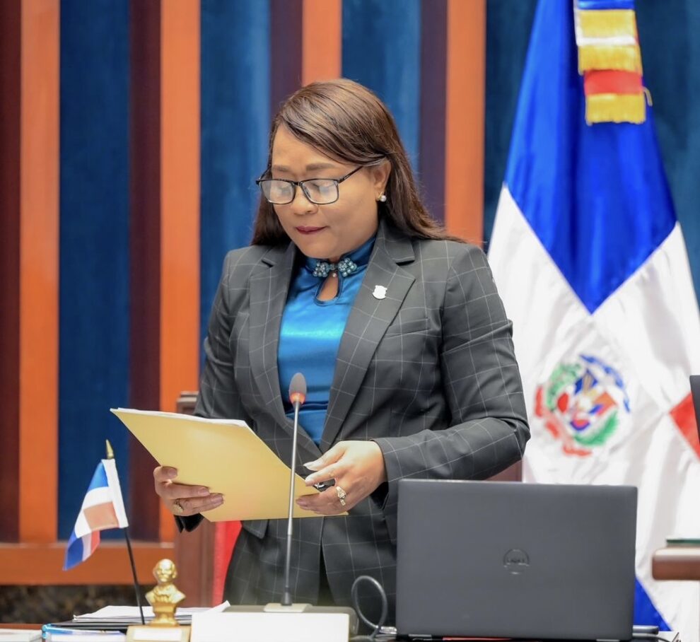 Senadora Aracelis Villanueva impulsa igualdad de derechos entre hombres y mujeres desde el Senado