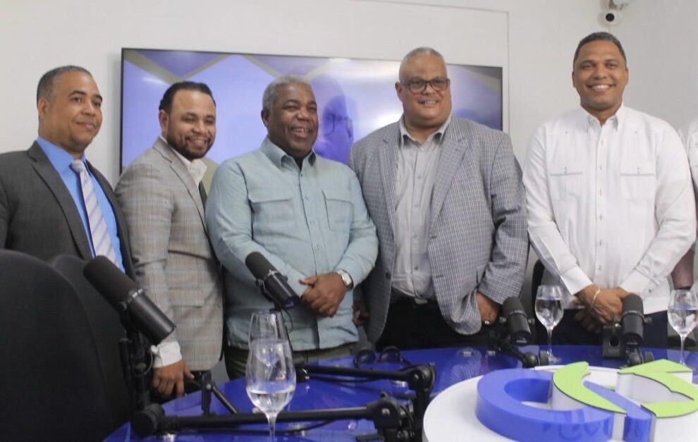 Tony Peña Guaba ve positivo un debate entre aspirantes del PRM y ratifica que seguirá en la carrera presidencial hasta el final