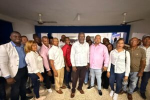 “Nuestro compromiso es con la gente y el partido”, afirma Juan José Javier (Curruco) tras recibir el apoyo de dirigentes del PRM a su candidatura a la Secretaría General de SDE.